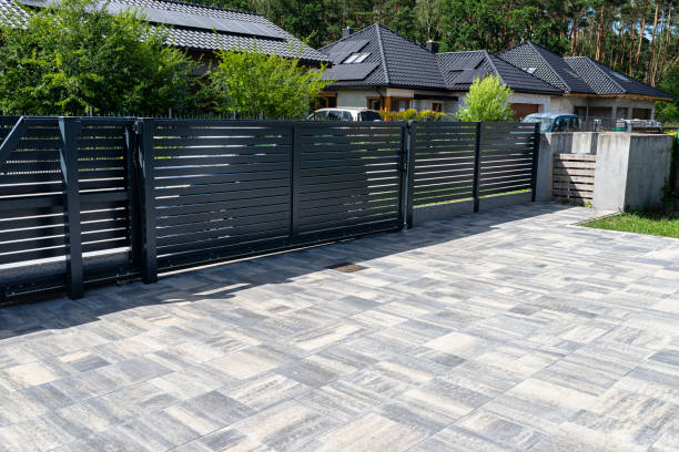 Best Decorative Driveway Pavers  in Johnston, IA